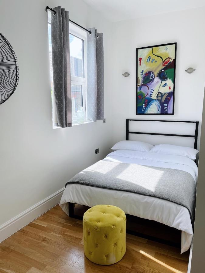 Modern And Light 2 Bed Flat In Sw2 Apartment London Exterior photo