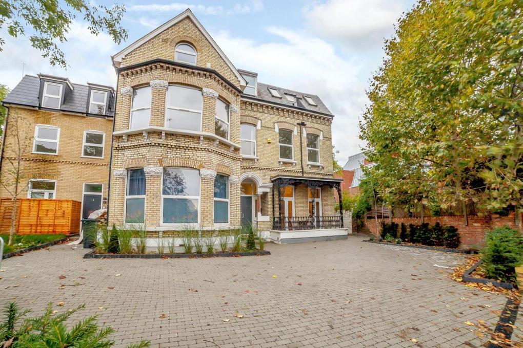 Modern And Light 2 Bed Flat In Sw2 Apartment London Exterior photo